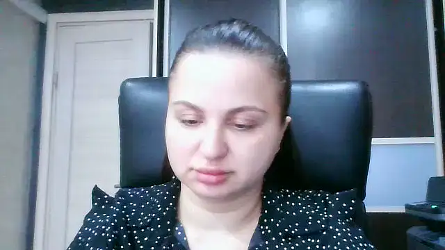 Snapshot of Denalynn chatting on March 3, 7:03 am Denalynn online show from March 3, 7:03 am