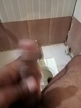 HeatableRevan online show from March 26, 5:18 pm