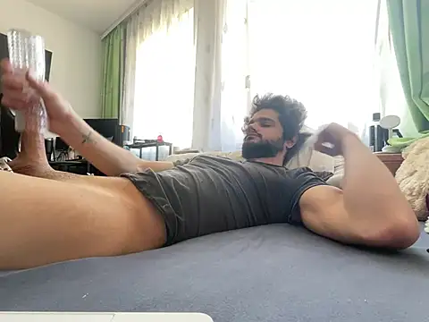 youngboyformommy24 online show from March 7, 1:30 pm