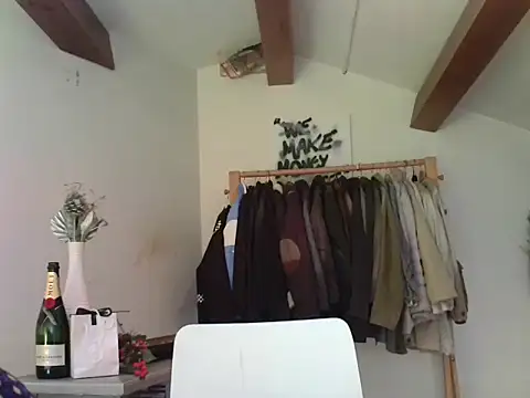 DeboraMee online show from October 23, 3:22 pm