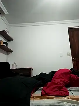 Snapshot of sophiasleepy1 chatting on November 20, 1:44 pm sophiasleepy1 online show from November 20, 1:44 pm