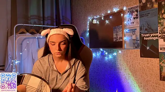 Caseycute online show from October 21, 11:38 pm