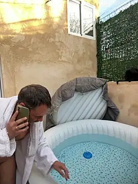 MachosBB sex online show from April 17, 6:00 pm