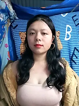 lisa-bae00 online show from January 6, 11:58 am