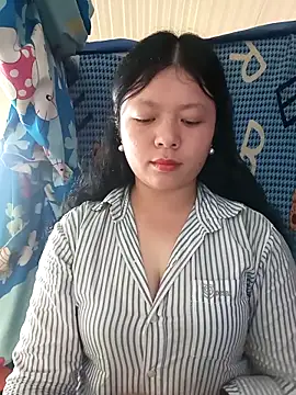 lisa-bae00 online show from April 2, 1:58 am