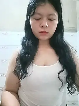 lisa-bae00 online show from July 8, 12:15 am