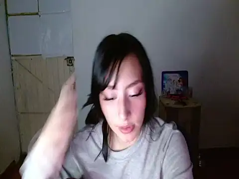 Snapshot of fresita_streamer chatting on October 24, 5:37 am fresita streamer online show from October 24, 5:37 am