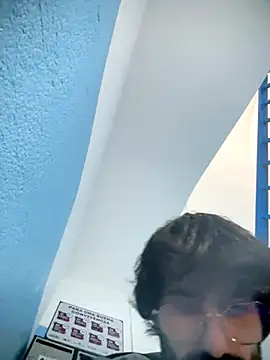 Snapshot of Paapii1098 chatting on December 5, 12:41 am Paapii1098 online show from December 5, 12:41 am