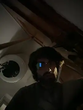 Snapshot of Paapii1098 chatting on December 18, 3:45 am Paapii1098 online show from December 18, 3:45 am