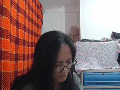 Kinkybela2025 online show from January 10, 10:25 pm