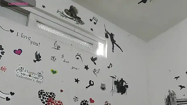 YAILIN 04 online show from February 18, 7:43 pm