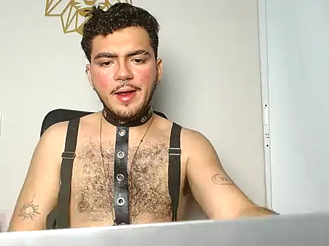 Snapshot of Zac_Golden chatting on April 30, 12:50 am Zac Golden online show from April 30, 12:50 am