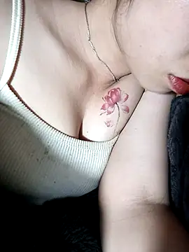 mekaka00 online show from March 30, 4:41 pm