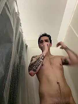 Snapshot of Orlando702@xh chatting on November 11, 8:03 am Orlando702xh online show from November 11, 8:03 am