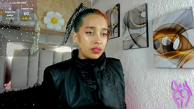 Snapshot of Cristall_ravven chatting on November 14, 1:54 pm Cristall ravven online show from November 14, 1:54 pm