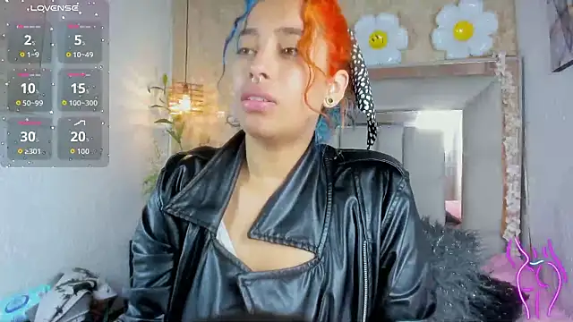 Snapshot of Cristall_ravven chatting on December 3, 2:26 pm Cristall ravven online show from December 3, 2:26 pm