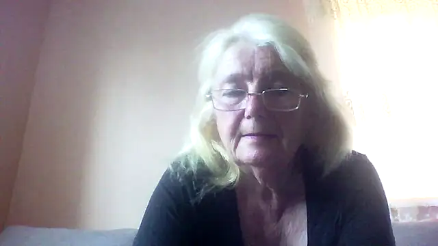 AmyLove353 online show from August 1, 4:34 am