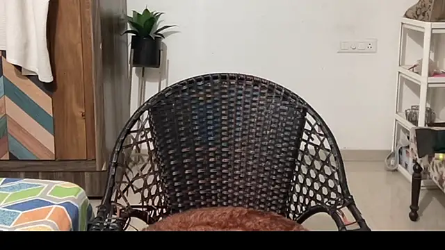 MakeMeAwareAah online show from December 22, 4:37 pm