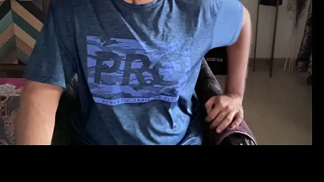 MakeMeAwareAah online show from January 11, 2:05 am