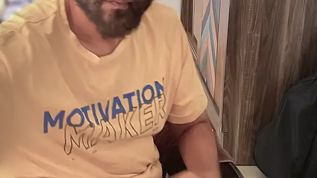 MakeMeAwareAah online show from April 15, 11:50 am