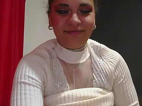 Snapshot of HotJanetta chatting on December 19, 11:12 pm HotJanetta online show from December 19, 11:12 pm