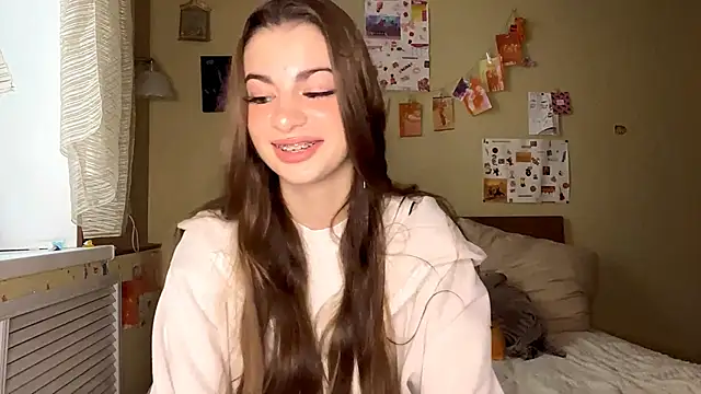 Snapshot of TheRealAnna chatting on November 19, 11:43 am TheRealAnna online show from November 19, 11:43 am