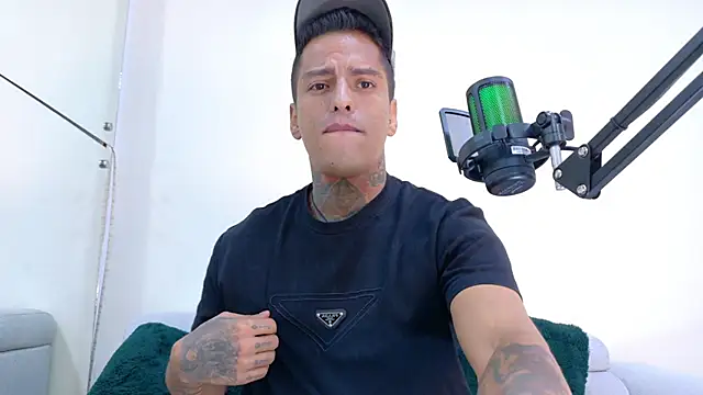 Victor Montero online show from October 21, 8:09 pm