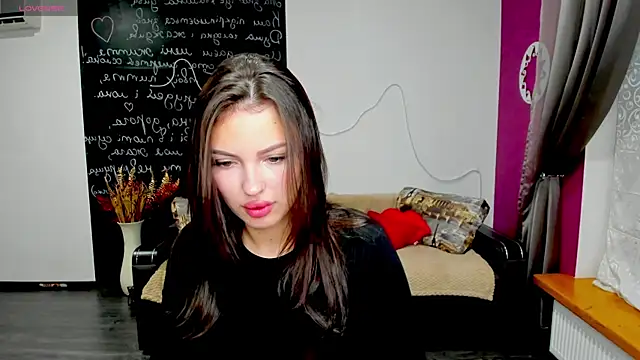 KittyShenson online show from July 9, 5:39 pm