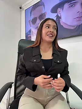 Snapshot of Talia_Bonet chatting on May 11, 3:07 pm Talia Bonet online show from May 11, 3:07 pm