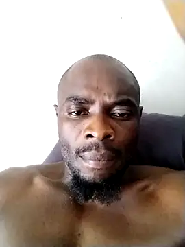 Snapshot of blackdicklusky101 chatting on November 6, 8:48 am blackdicklusky101 online show from November 6, 8:48 am