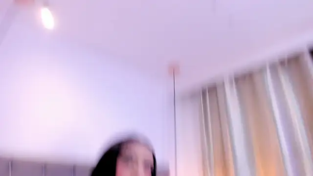 Snapshot of Celina_Kyle1 chatting on December 3, 8:18 pm Celina Kyle1 online show from December 3, 8:18 pm