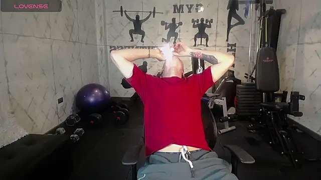 Snapshot of Lil_James chatting on November 29, 7:39 pm Lil James online show from November 29, 7:39 pm