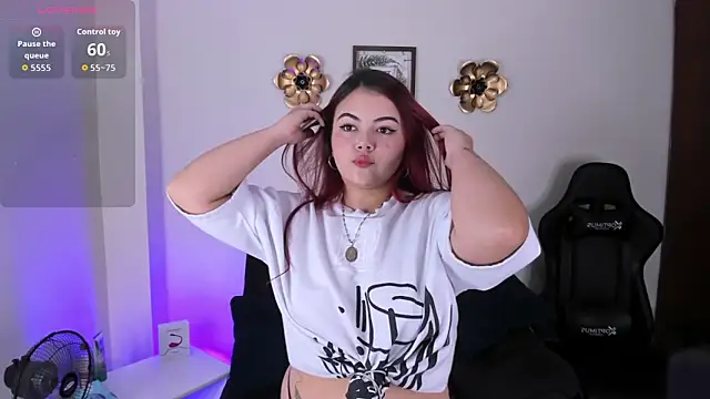 Snapshot of Zoe_love14 chatting on October 30, 12:06 pm Zoe love14 online show from October 30, 12:06 pm