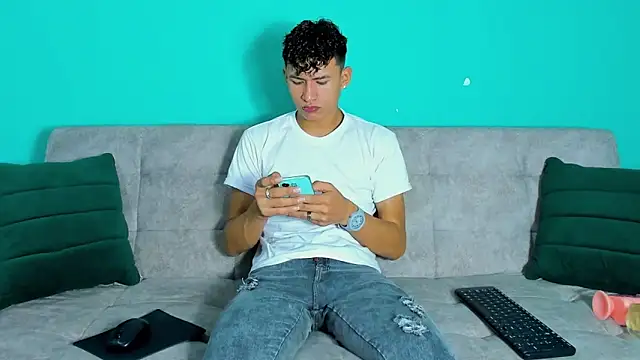 Nicolas Torres  online show from November 22, 2:21 am