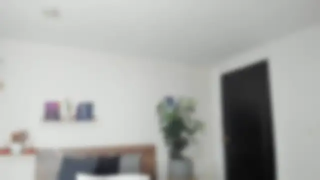 YariRose online show from April 13, 2:55 pm