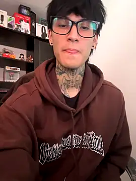 sflps online show from December 15, 8:02 pm