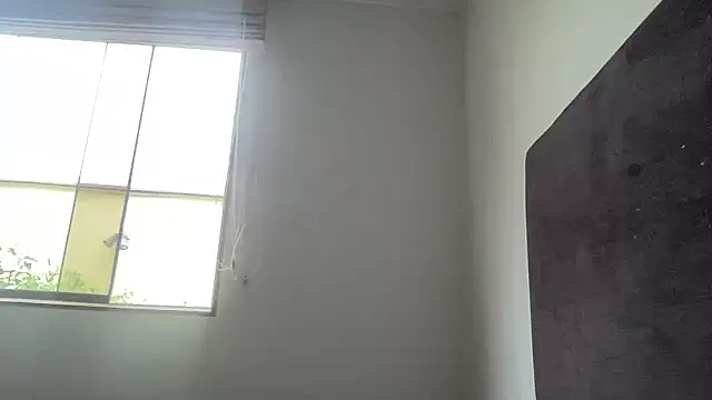 Kmiii21 online show from March 31, 4:29 pm