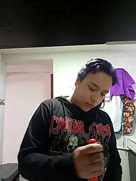 Snapshot of Isis_Bathory chatting on November 15, 1:18 pm Isis Bathory online show from November 15, 1:18 pm