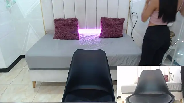 Sidney Brownn online show from October 26, 10:15 pm