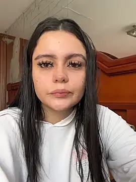 Snapshot of Selena_Roa chatting on May 30, 10:07 pm Selena Roa online show from May 30, 10:07 pm