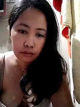 Creamy Pussycat28 online show from November 13, 8:30 pm