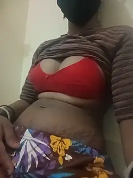 Snapshot of Bhumika_Love chatting on May 24, 1:32 am Bhumika Love online show from May 24, 1:32 am
