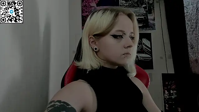 Holy Mistress S online show from July 18, 10:19 am