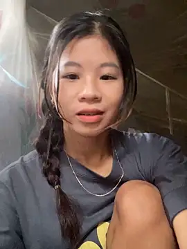 Snapshot of ninixinh chatting on October 25, 2:52 am ninixinh online show from October 25, 2:52 am