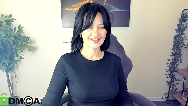 Sara Devills online show from May 30, 8:33 am