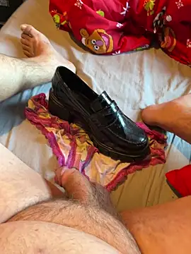 Snapshot of fortheloveofheels74 chatting on November 2, 11:12 am fortheloveofheels74 online show from November 2, 11:12 am