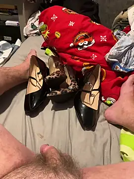 Snapshot of fortheloveofheels74 chatting on January 16, 12:25 am fortheloveofheels74 online show from January 16, 12:25 am