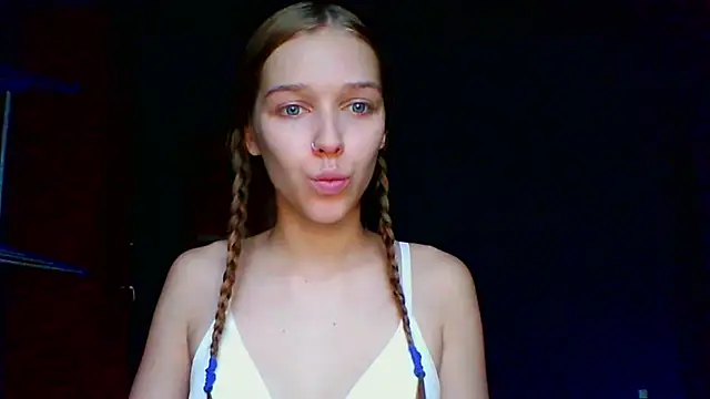 mari martin online show from November 9, 11:30 am