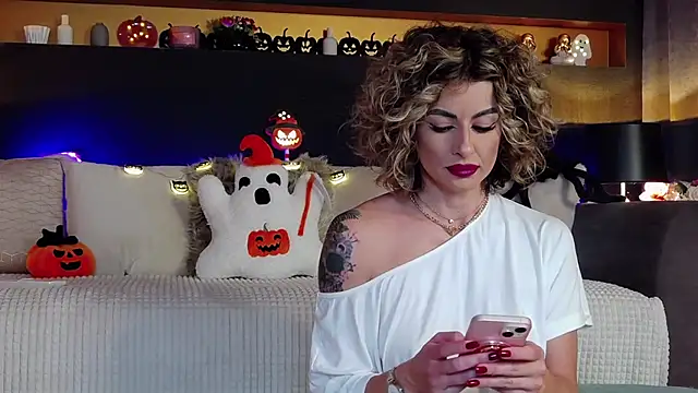 AnayseMaze online show from October 26, 5:08 pm