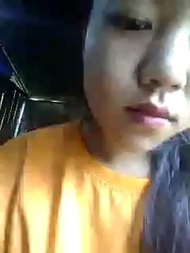 Snapshot of Quynhsumon chatting on October 30, 1:29 am Quynhsumon online show from October 30, 1:29 am